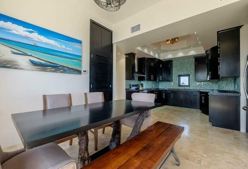 סוויטת דלוקס נוף לים, Diamante Beachfront Suites