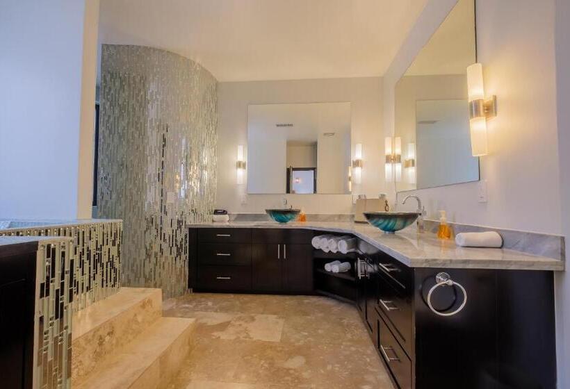 סוויטה דלוקס, Diamante Beachfront Suites