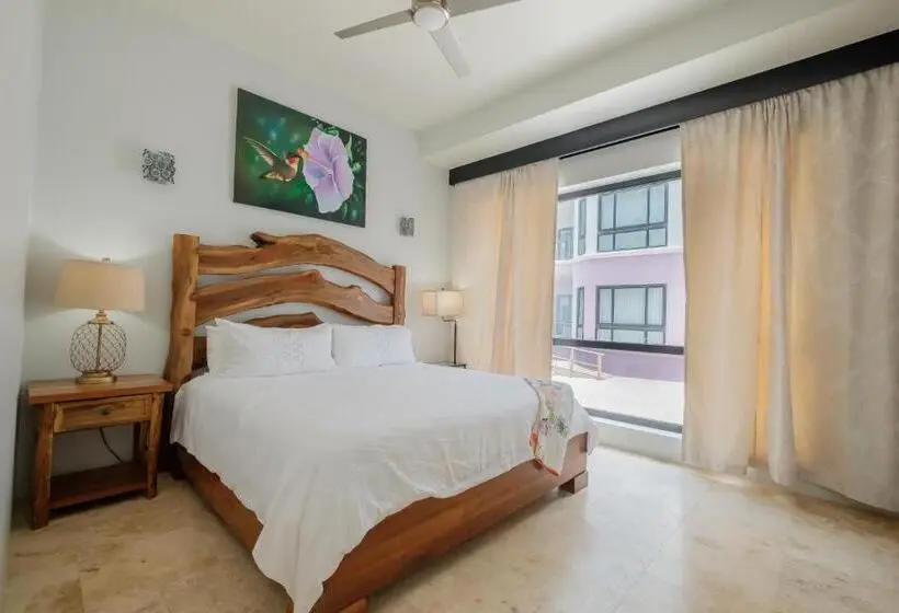 سوییت لوکس, Diamante Beachfront Suites