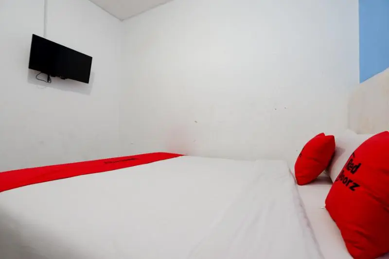 スタンダードルーム, Reddoorz Near Kota Lama Semarang