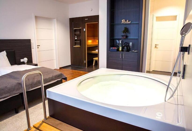 סוויטה עם ג'קוזי, Plus Punkt Private Spa