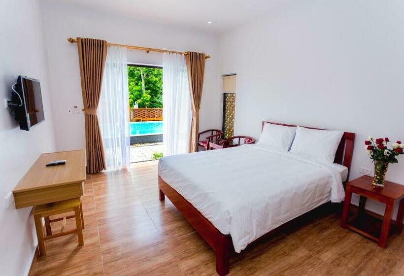 اتاق سوپریور با چشمانداز استخر, Commander Lodge