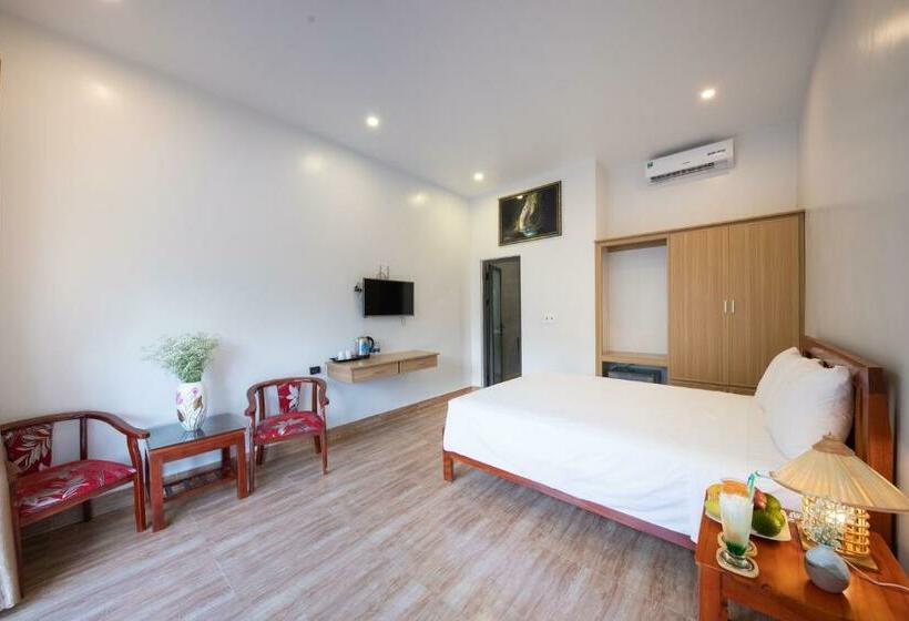 اتاق سوپریور با چشمانداز استخر, Commander Lodge