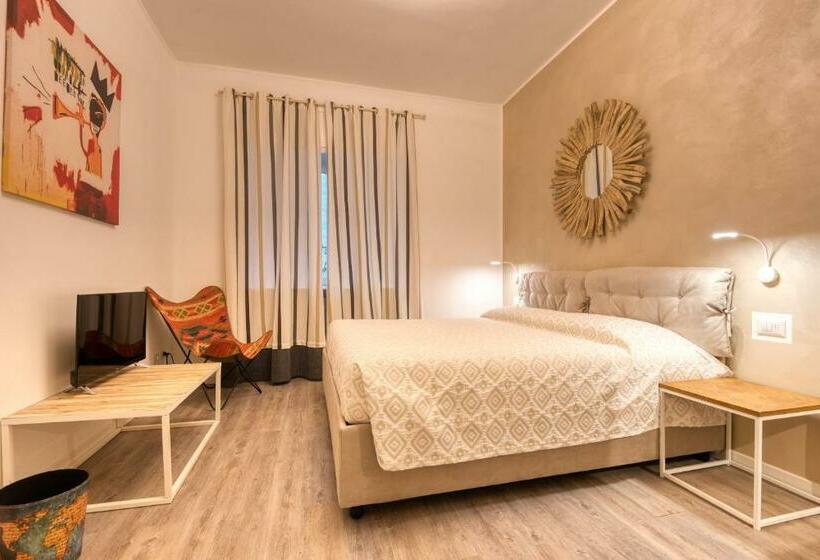 Habitació Estàndard Bany Compartit, Maison Castelli