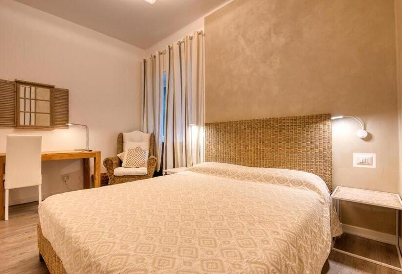 Habitació Estàndard, Maison Castelli