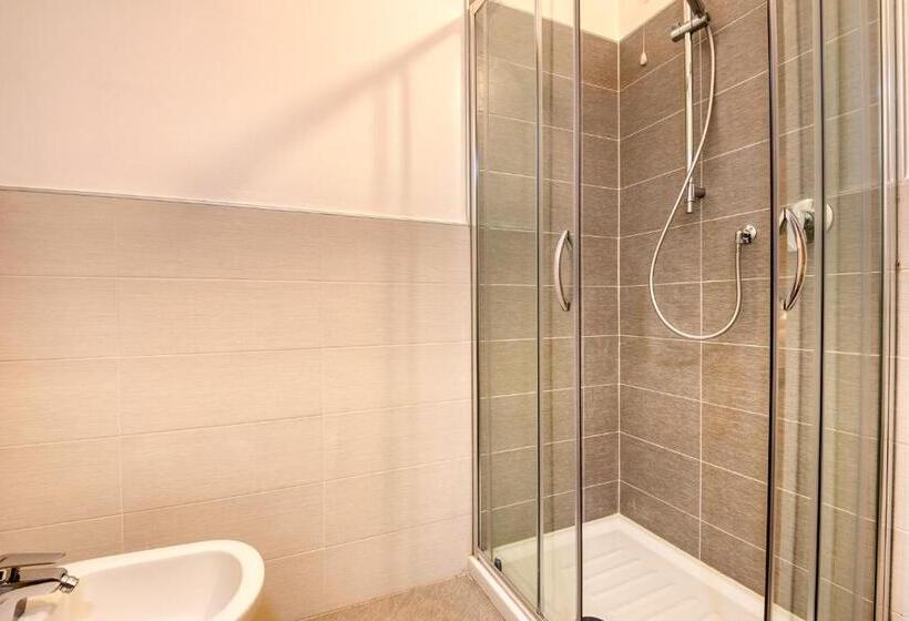 Habitació Estàndard Individual Bany Compartit, Maison Castelli