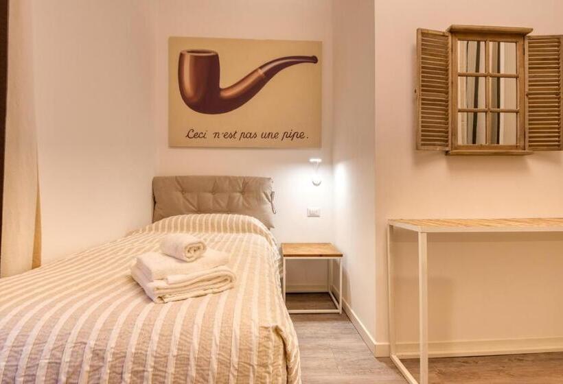 Habitació Estàndard Individual Bany Compartit, Maison Castelli