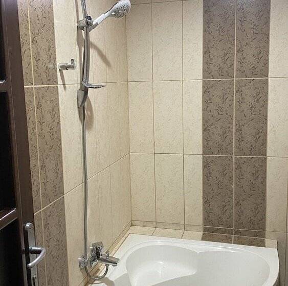 اتاق استاندارد, Ajnadeen