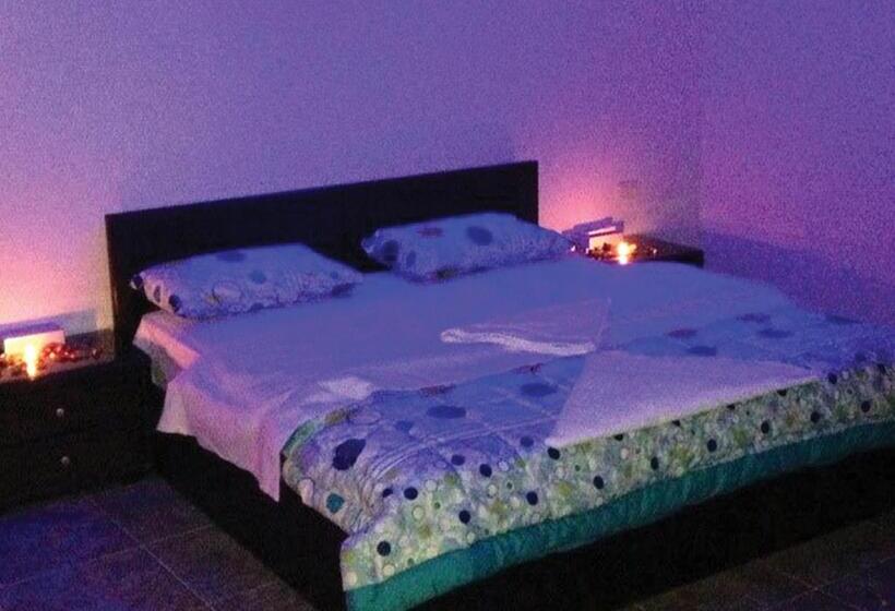 اتاق استاندارد, Ajnadeen