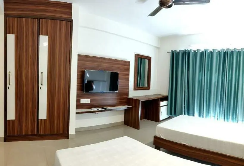 اتاق لوکس, Pride Home