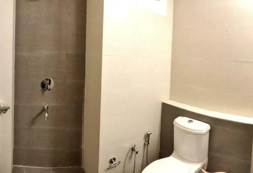 اتاق لوکس, Pride Home