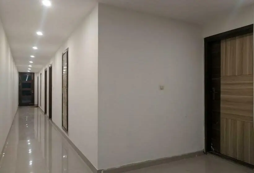 اتاق لوکس, Pride Home
