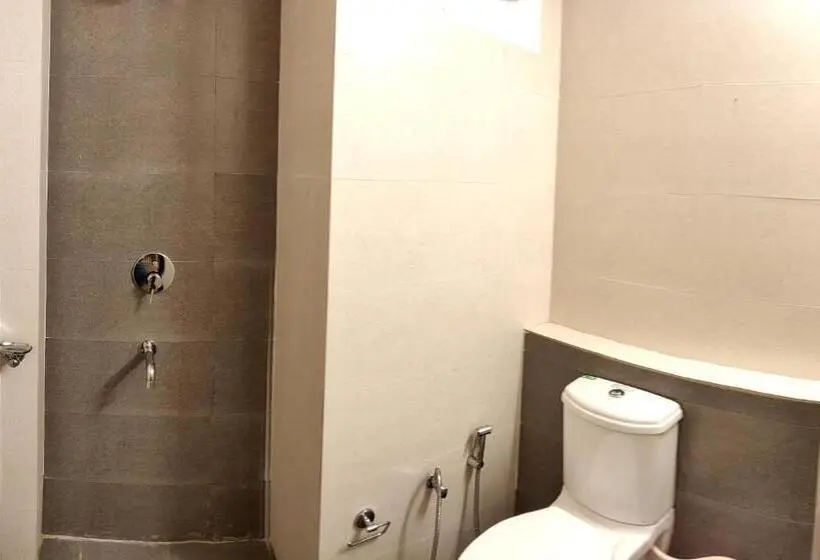 اتاق لوکس چهار تخته, Pride Home