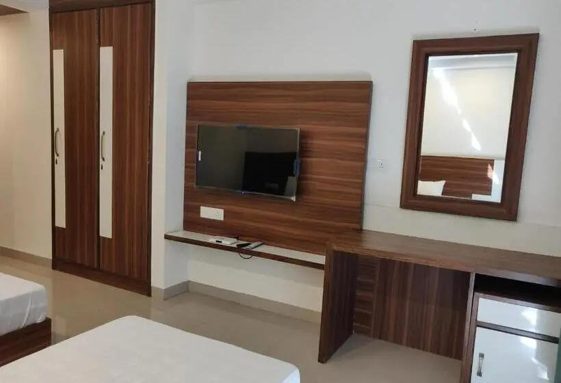 اتاق استاندارد یک نفره, Pride Home