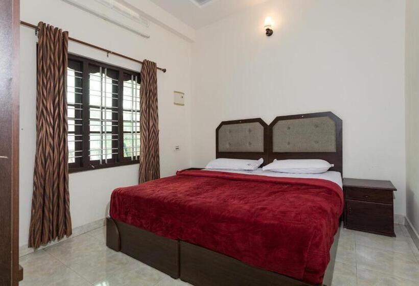 ３ベッドルームアパートメント, Enroute Thekkady