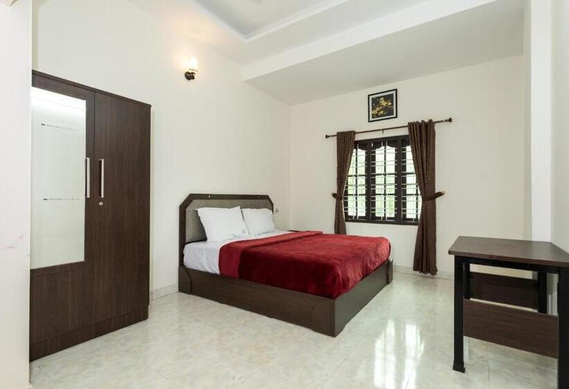 ３ベッドルームアパートメント, Enroute Thekkady