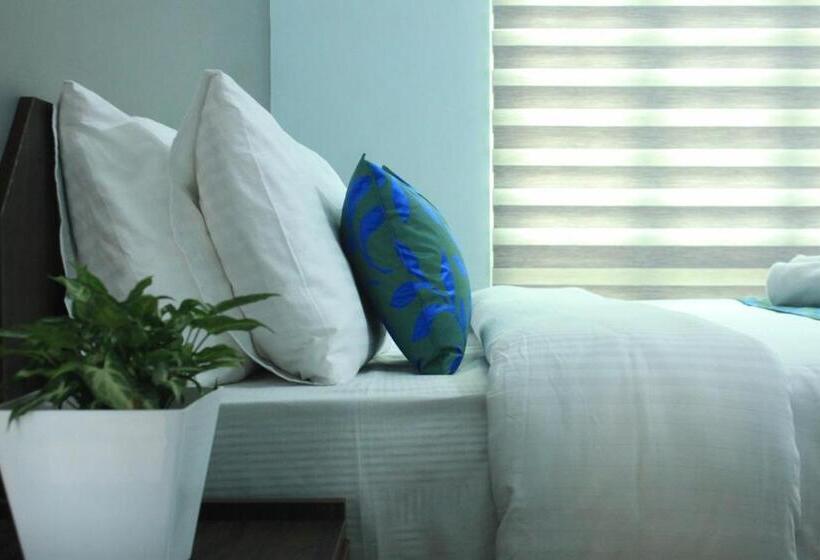 ２ベッドルームアパートメント, Enroute Thekkady