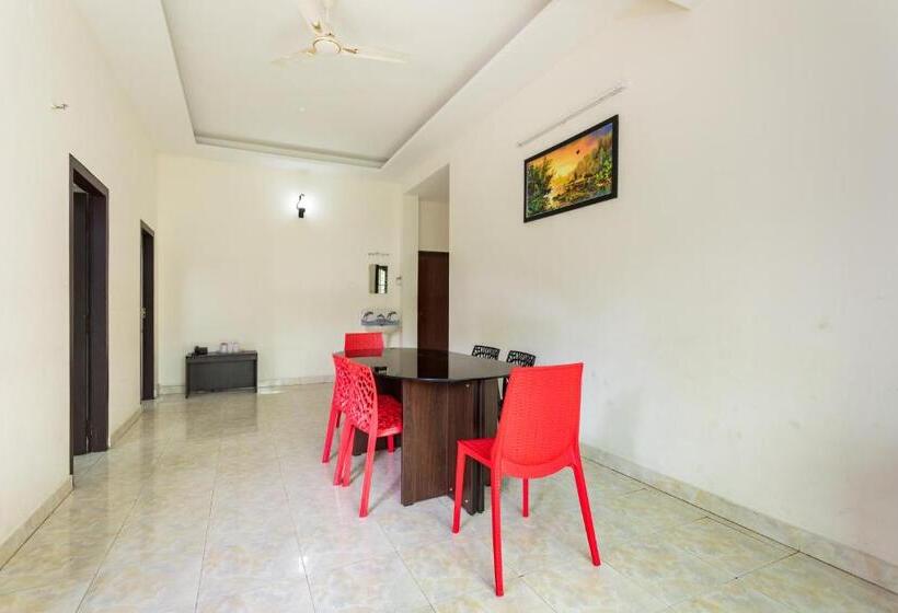 Апартаменты 2 Спальни, Enroute Thekkady