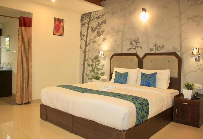 マウンテンビュースイート, Enroute Thekkady