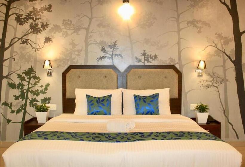 マウンテンビュースイート, Enroute Thekkady