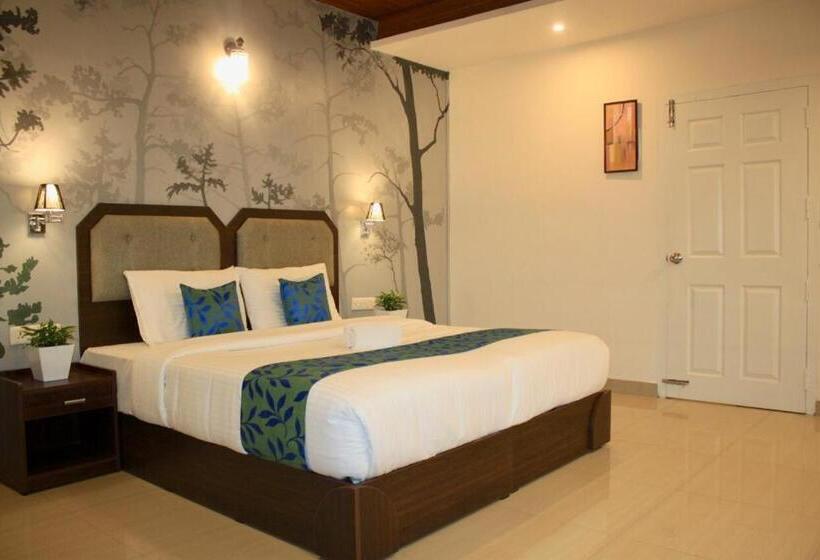 マウンテンビュースイート, Enroute Thekkady