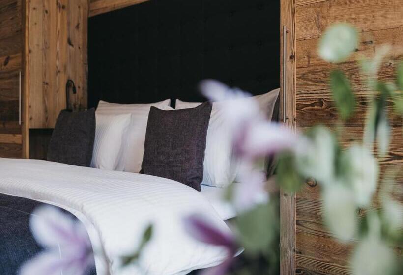 Номер Стандарт, Vaya Fieberbrunn