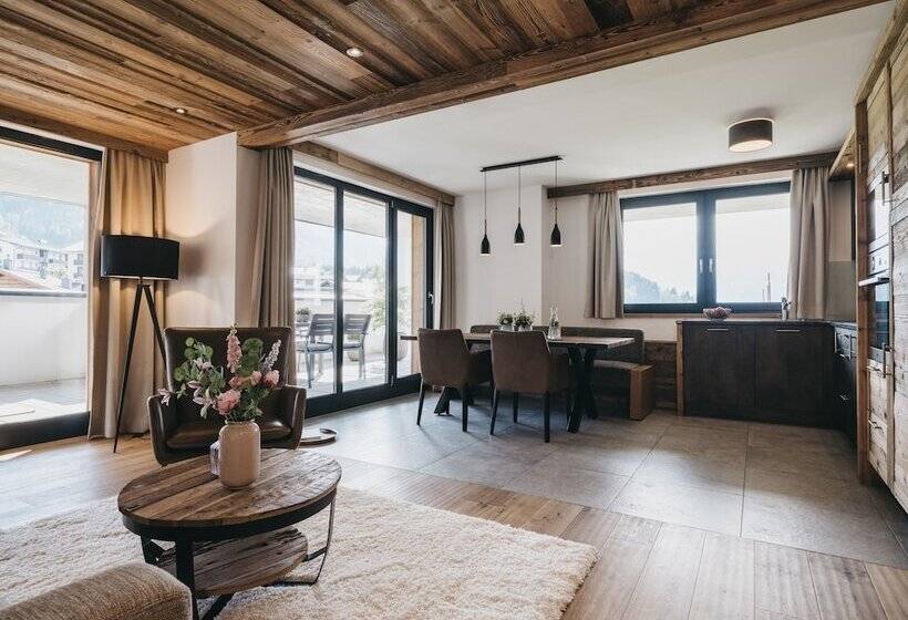 Люкс, Vaya Fieberbrunn