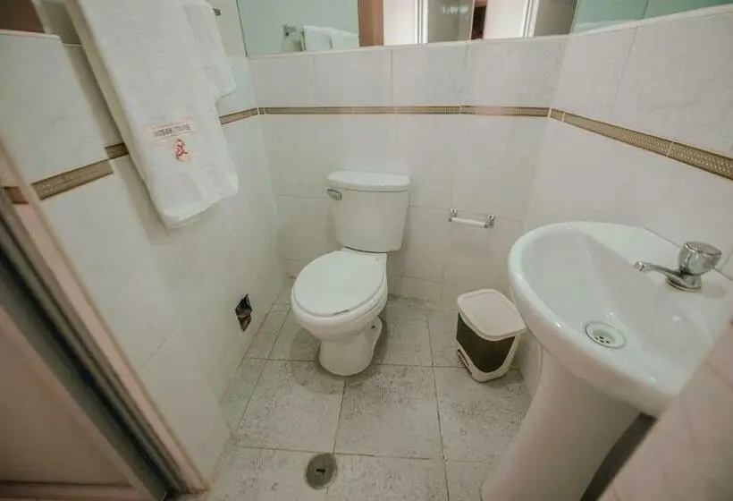 スタンダードルーム, Hostal Spring Ii