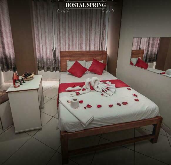 اتاق استاندارد, Hostal Spring Ii