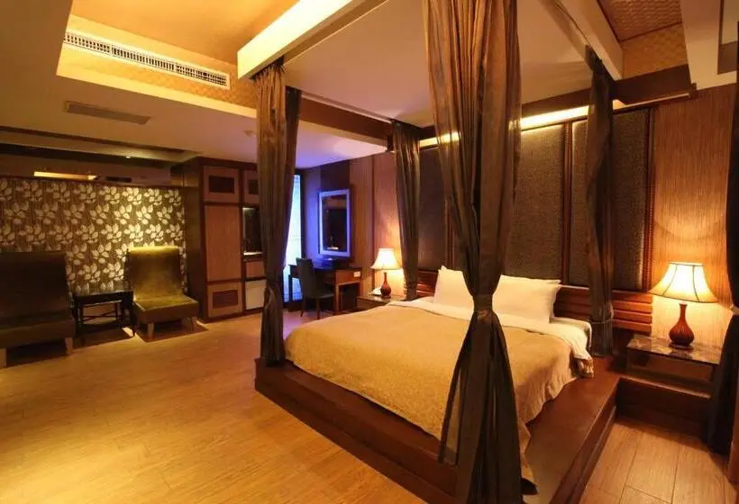 اتاق لوکس, Venice Motel