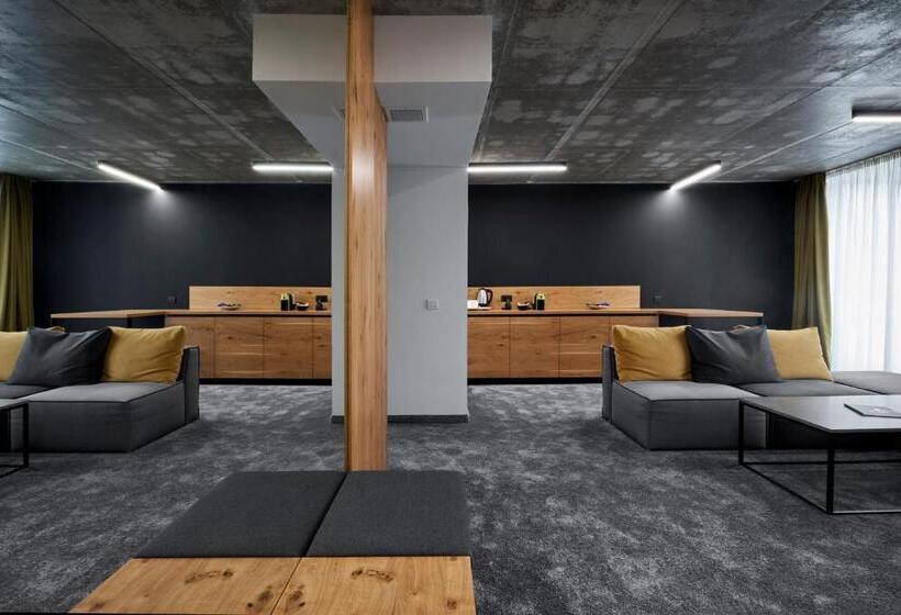 2 Bedroom Suite with Balcony, Adella Boutique Hotel   Free Secured Parking