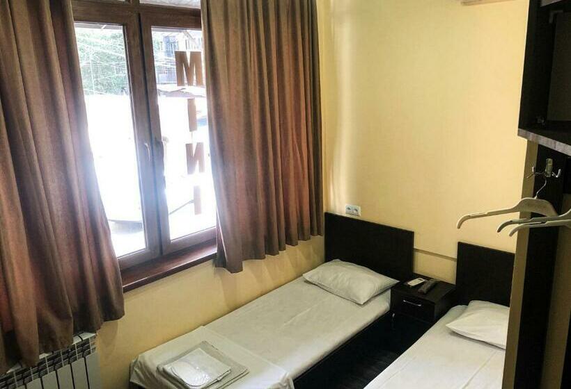 اتاق استاندارد با سرویس بهداشتی مشترک, Victoria