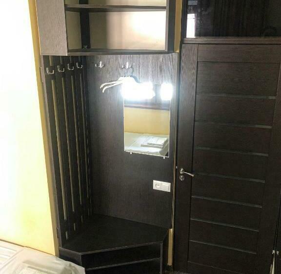 اتاق استاندارد با سرویس بهداشتی مشترک, Victoria