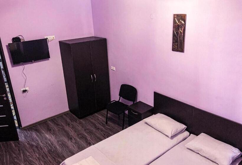 اتاق استاندارد, Victoria