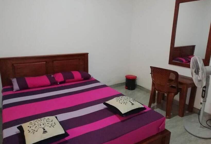 Номер Deluxe, New Eye