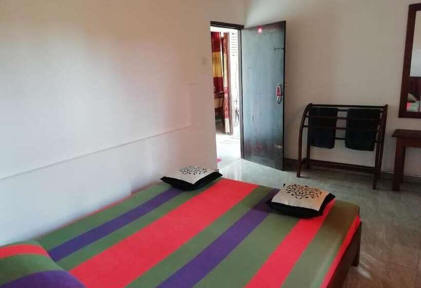 Номер Economy, New Eye