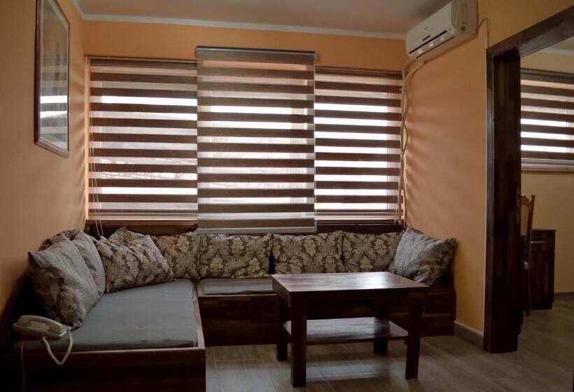 آپارتمان 2 خوابه, Vir