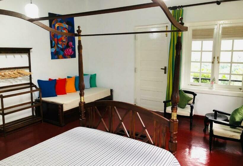 Perhehuone, Gammaduwa Heritage Bungalow And Tea Gardens
