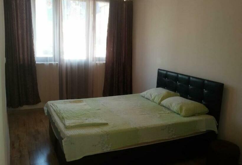 اتاق استاندارد, Luiza