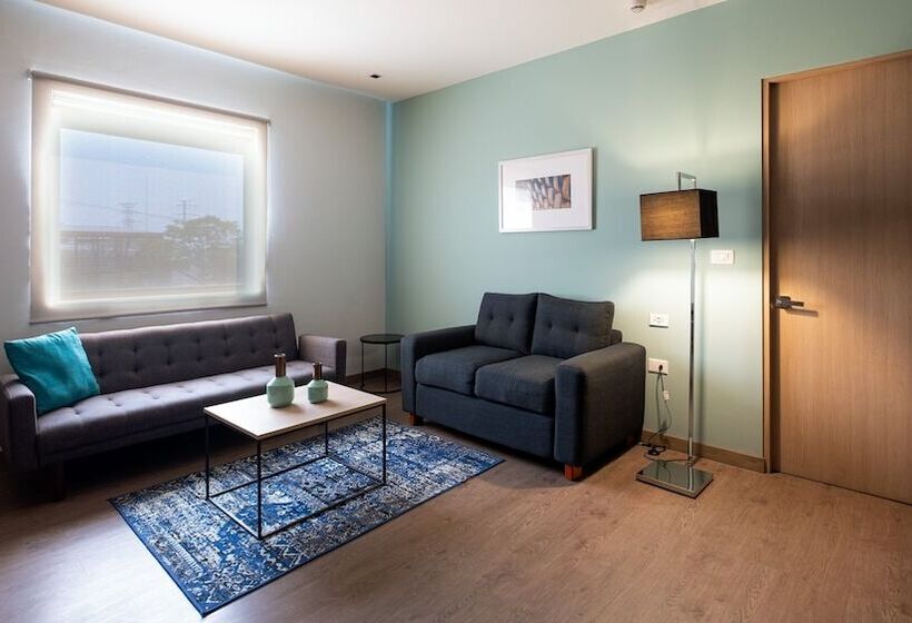 Люкс с Балконом, Staybridge Suites Villahermosa Tabasco, An Ihg