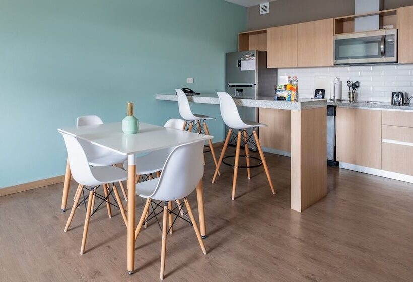 Люкс с Балконом, Staybridge Suites Villahermosa Tabasco, An Ihg