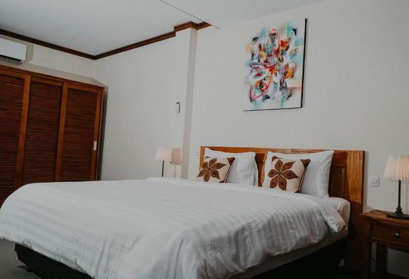 إستوديو قياسى مطل على البحر, Jepara Marina Seaview