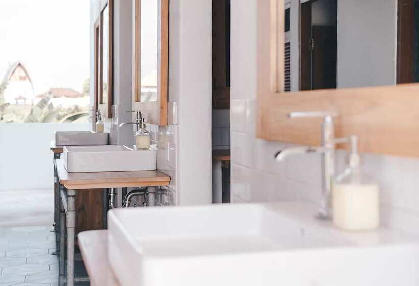 تختخواب در اتاق مشترک, Kos One Hostel