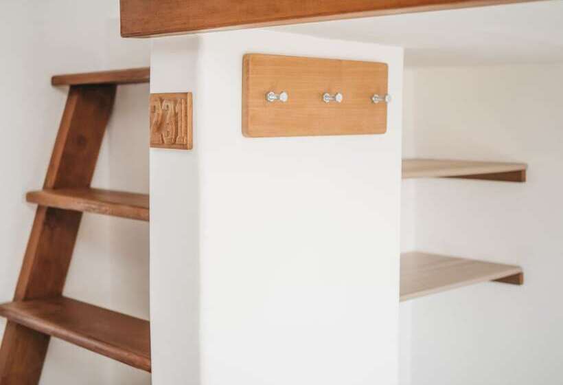 تختخواب در اتاق مشترک, Kos One Hostel