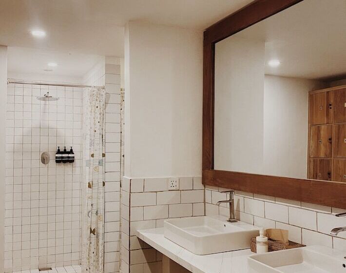 تختخواب در اتاق مشترک, Kos One Hostel