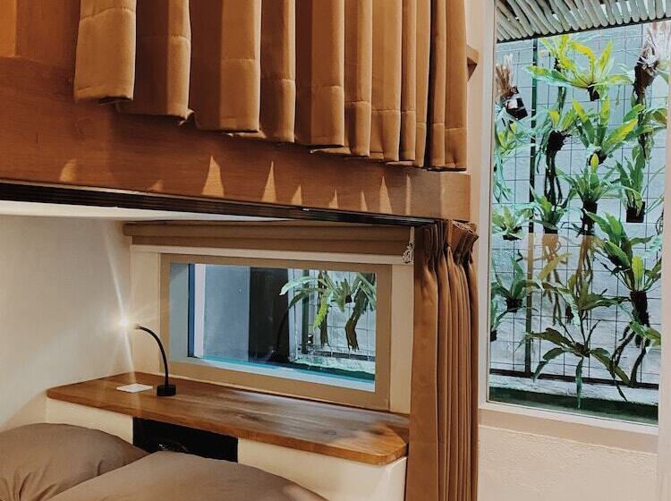 تختخواب در اتاق مشترک, Kos One Hostel