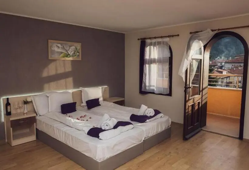 اتاق استاندارد, Sky Garden House