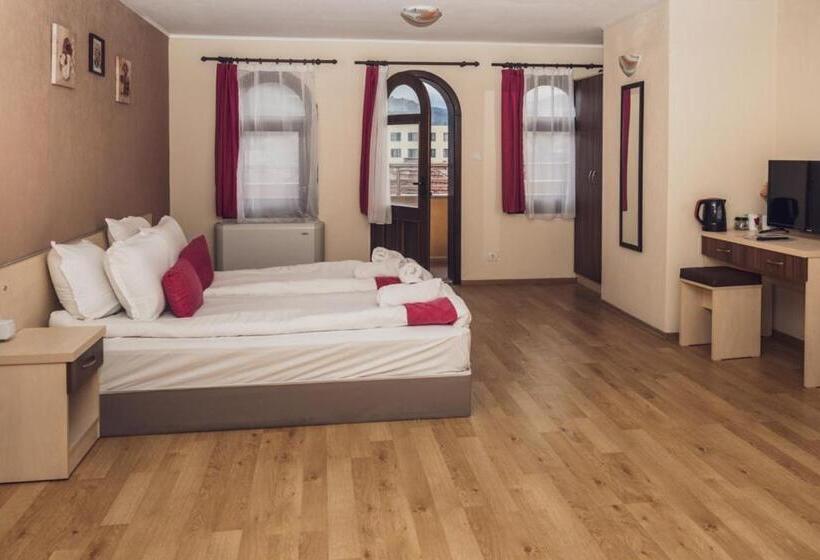 غرفة قياسية, Sky Garden House