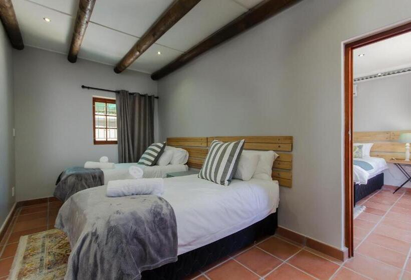 جناح عائلي, Olive Tree Lodge