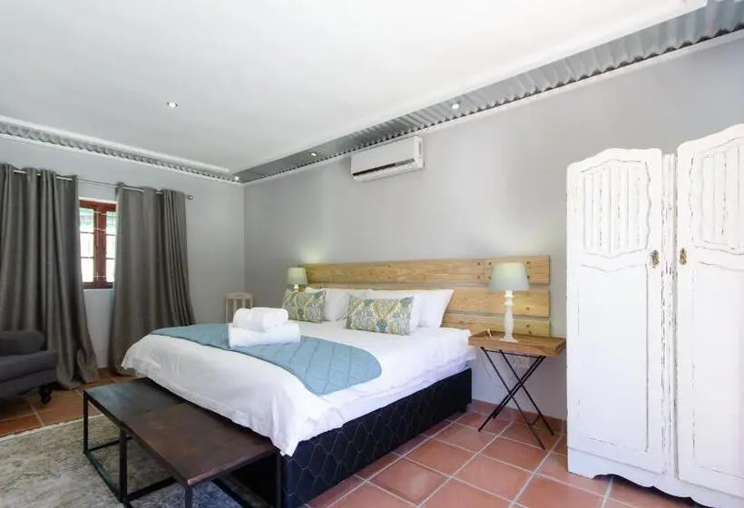 سوییت خانوادگی, Olive Tree Lodge